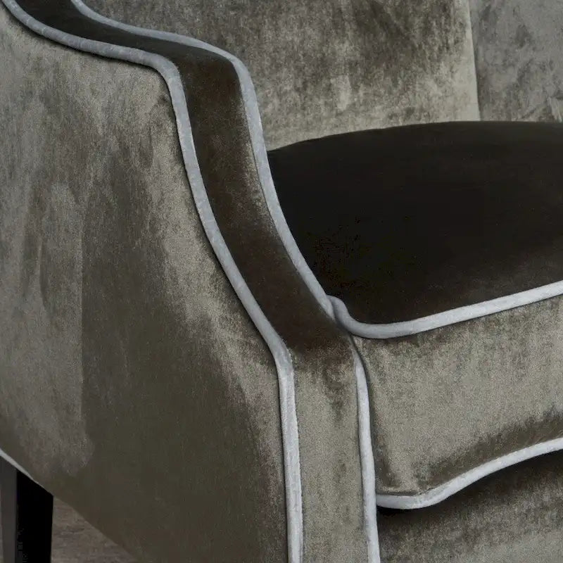 Sillón club de terciopelo bicolor con patas de madera de caucho