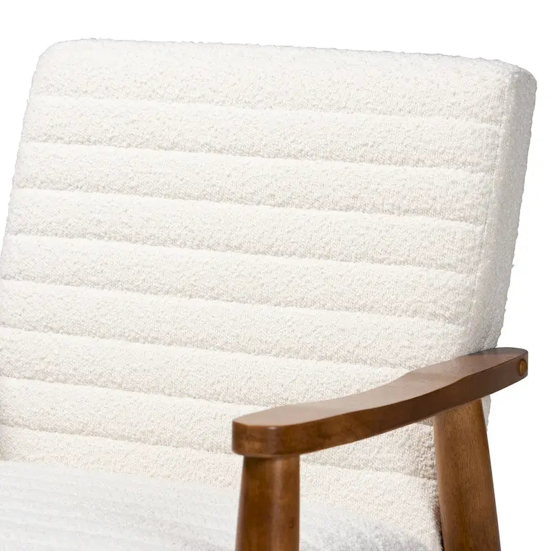 Sillón Moderno de Mediados de Siglo en Tela Bouclé Crema y Madera de Nogal Marrón
