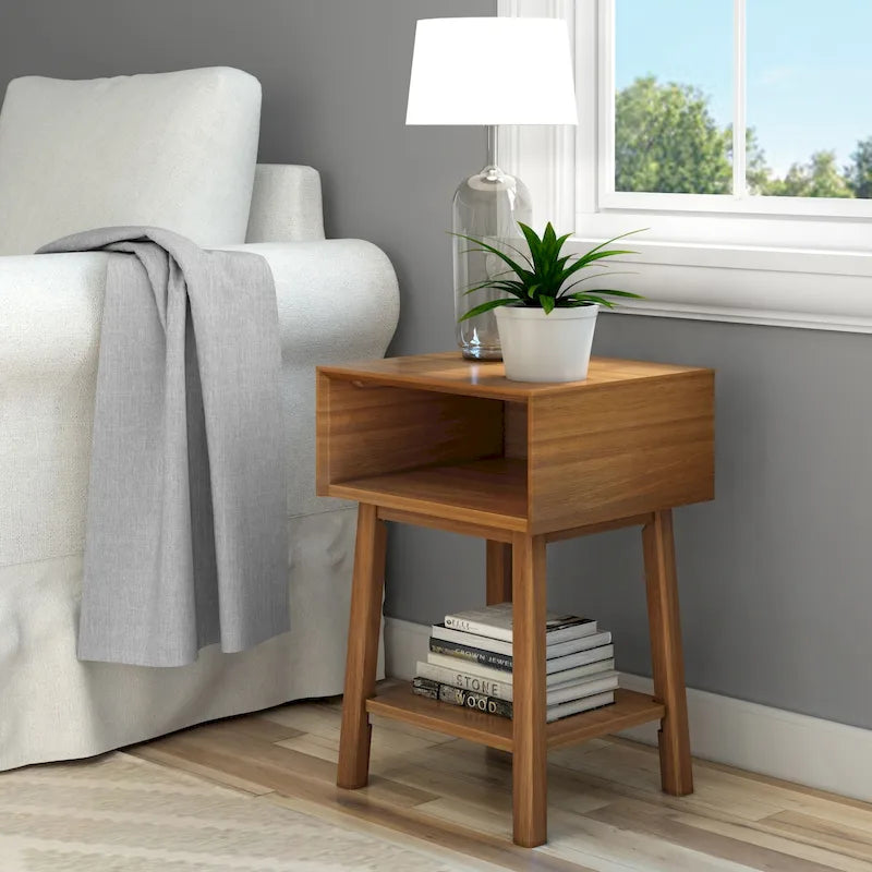 Table de chevet avec casier de style Mid-Century Modern en planches et poutres