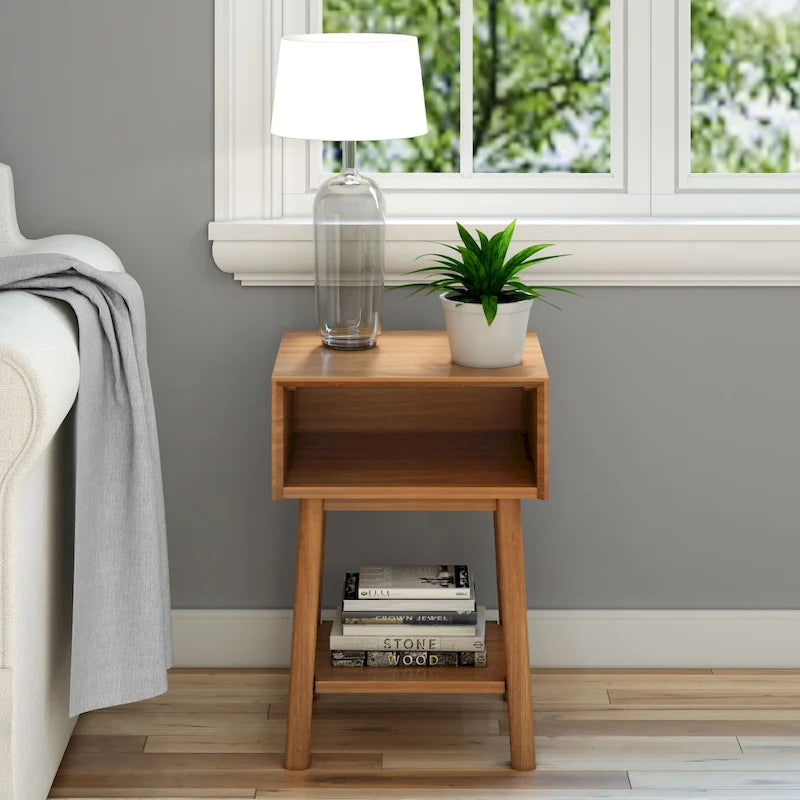 Table de chevet avec casier de style Mid-Century Modern en planches et poutres