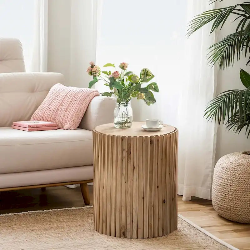 Mesa de centro redonda de madera con diseño retro en relieve