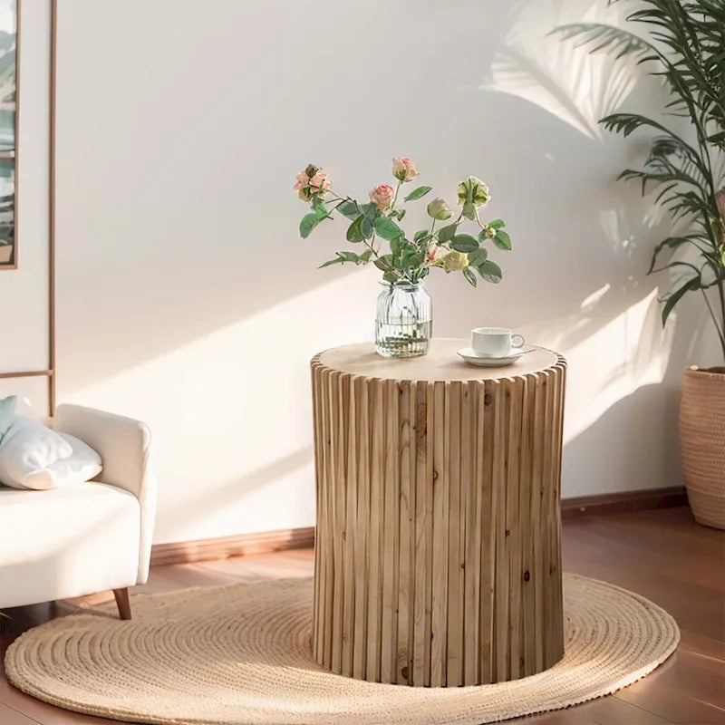 Mesa de centro redonda de madera con diseño retro en relieve