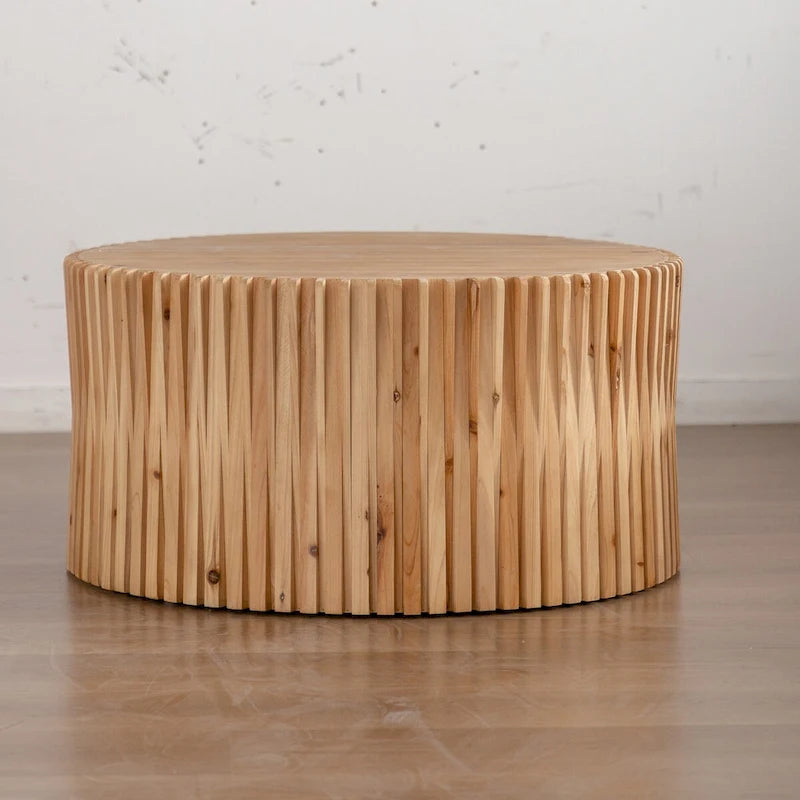 Mesa de centro redonda de madera con diseño retro en relieve