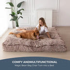 Grand pouf convertible passant de la chaise longue au matelas de sol